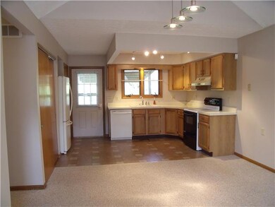 1419 Pegwood Dr unit 1419, Columbus, OH 43229 - photo 3