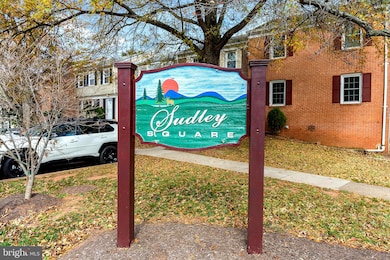 9406 Abingdon Ct, Manassas, VA 20109 - photo 2