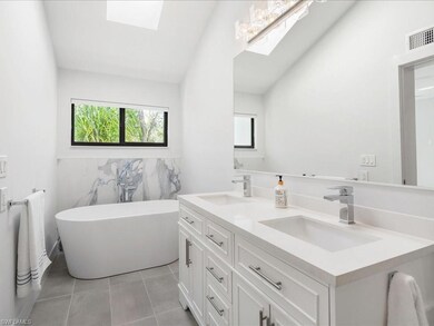 2182 Anchorage Ln unit B, Naples, FL 34104 - photo 4