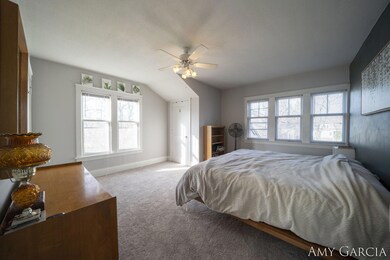 4-web-or-mls-70-sherman-rd