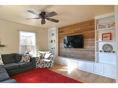 1940 Gilham Rd, Eugene, OR 97401 - photo 7