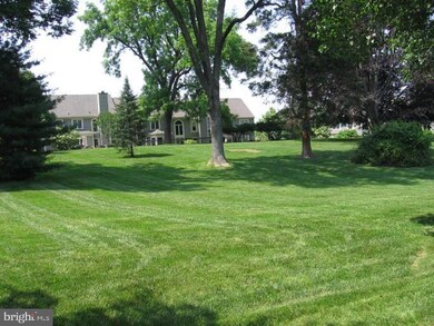 11500 Pebblecreek Dr, Lutherville Timonium, MD 21093 - photo 3