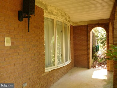 1717 Chateau Ct, Fallston, MD 21047 - photo 3