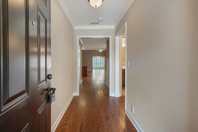 Hardwood floor! Stainless steel appliances! Plantation shutters!