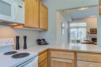 20901 Cypress Way unit 8, Lynnwood, WA 98036 - photo 7