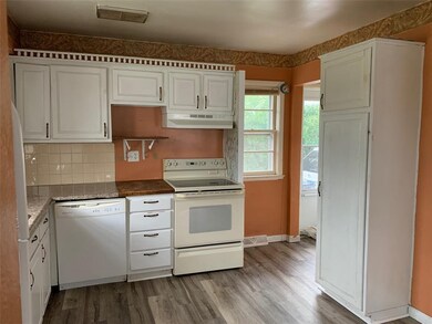 3211 Mount Vernon Rd SE, Cedar Rapids, IA 52403 - photo 6