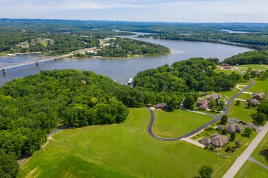 The_Bluffs-Lot_38-39_Lake_Perspective-2[