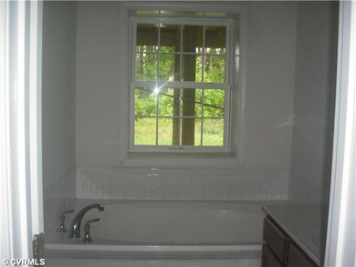 26538 N Anna Dr, Ruther Glen, VA 22546 - photo 7