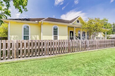 1010 Mathis St, Houston, TX 77009 - photo 6