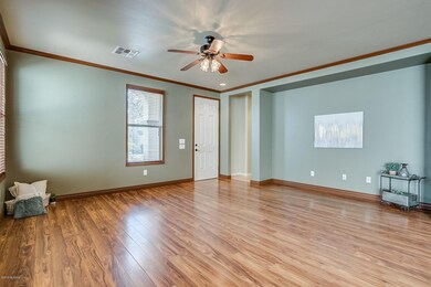 9' Ceilings