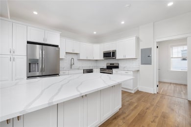 54 Sutton St unit 5, Providence, RI 02903 - photo 7