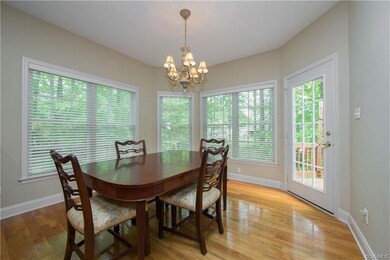 KITCHEN EATING AREA