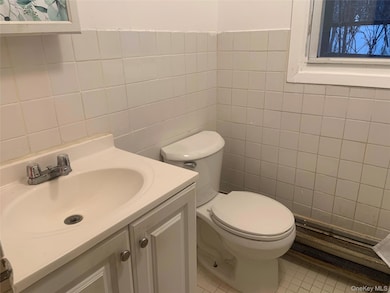 761 Donlon Ave, West Hempstead, NY 11552 - photo 6