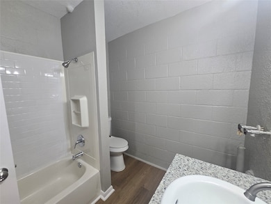 4217 Sealy St unit 10, Galveston, TX 77550 - photo 3