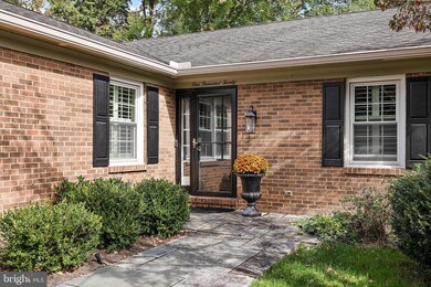 1020 Warwick Ln, Wilmington, DE 19807 - photo 2