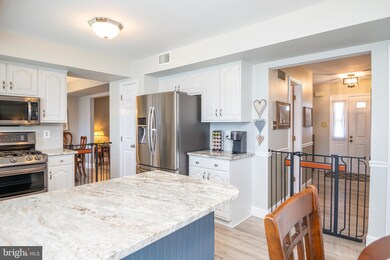 1055 Boeshore Cir, Reading, PA 19605 - photo 7