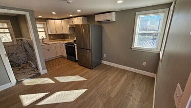 825 Scenic Hwy unit 4, Bourne, MA 02532 - photo 4
