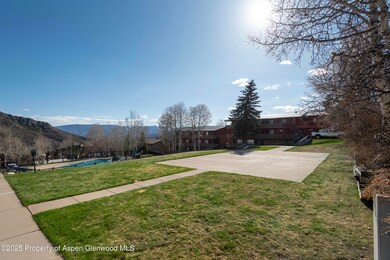 14-DalyLnLot_250424014