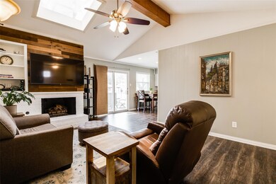 1041 Barber St, Hurst, TX 76053 - photo 3