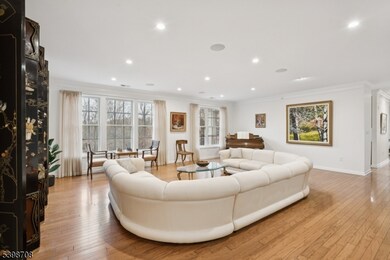 911 Holly Ln unit 11, Cedar Grove, NJ 07009 - photo 6