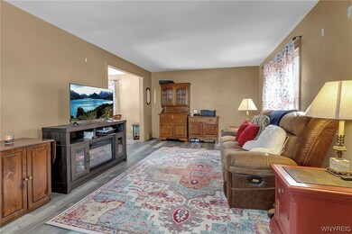 3739 McKoon Ave, Niagara Falls, NY 14305 - photo 6