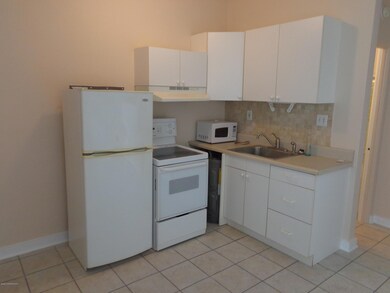 490 S Orlando Ave unit 4, Cocoa Beach, FL 32931 - photo 4