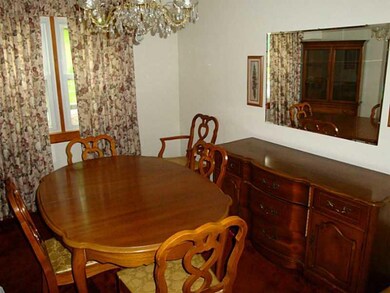 Dining Room. Separate dining area for the family h