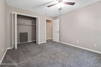 15-web-or-mls-2512 S 4th St-15