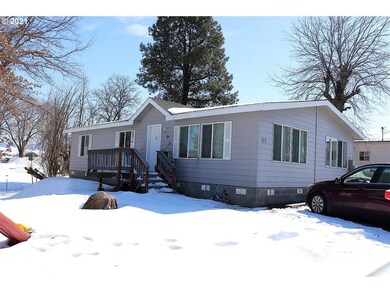 709 Railroad Ave, Prairie City, OR 97869 - photo 2