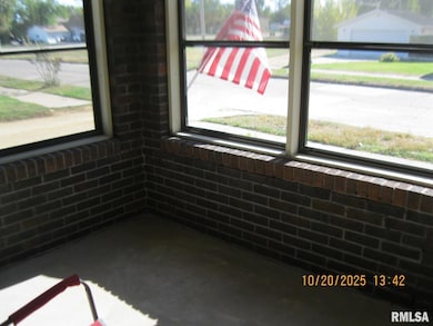 414 3rd Ave N, Clinton, IA 52732 - photo 4