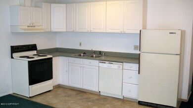 707 W 76th Ave unit 3, Anchorage, AK 99518 - photo 2