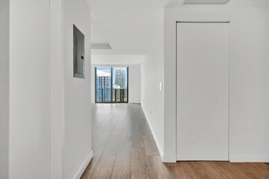 55 SW 9th St unit 3504, Miami, FL 33130 - photo 2