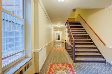 77-14 113th St unit 2R, Forest Hills, NY 11375 - photo 6