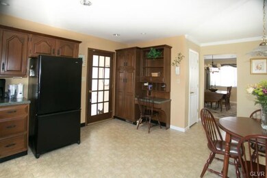 4296 Limeport Pike, Coopersburg, PA 18036 - photo 7