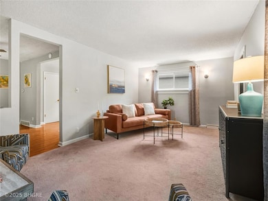 2310 35th St, Des Moines, IA 50310 - photo 6