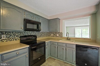 2001 Cedar Barn Way, Windsor Mill, MD 21244 - photo 7