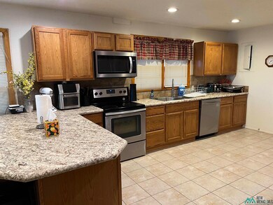 701 E 11th St, Clovis, NM 88101 - photo 4