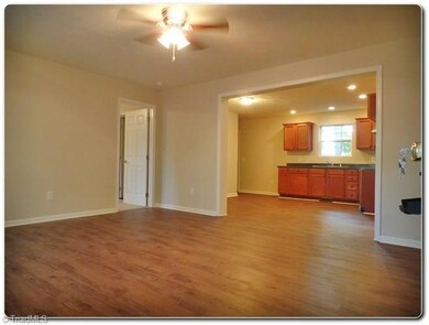 885 Liberty Cir, Asheboro, NC 27205 - photo 5