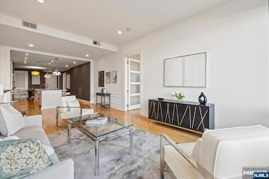 9 Somerset Ln unit 118, Edgewater, NJ 07020 - photo 6