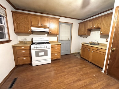 200 Butte Ln, Carpentersville, IL 60110 - photo 4