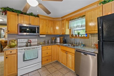 204 Harmony Ct, Warwick, RI 02889 - photo 7