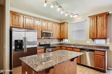 10 Kitchen-Edit