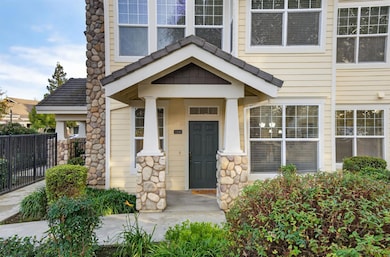 9504 Coney Island Cir unit 1, Elk Grove, CA 95758 - photo 2