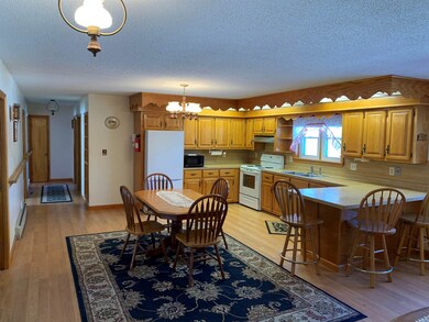 39 Edwards St, Colebrook, NH 03576 - photo 3