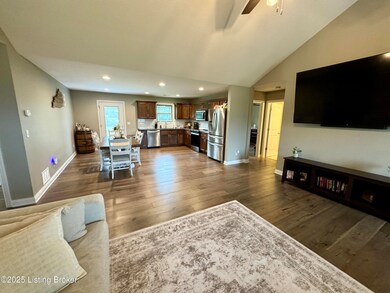 106 Hollow Springs Dr, Bardstown, KY 40004 - photo 5