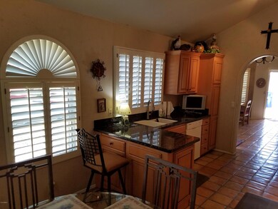 KITCHEN COUNTER & SINK