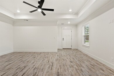 817 E 11th St, Claremore, OK 74017 - photo 7