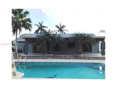 Swimming Pool/Hot Tub/Sauna