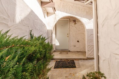 1068 N 250 W, Logan, UT 84341 - photo 4