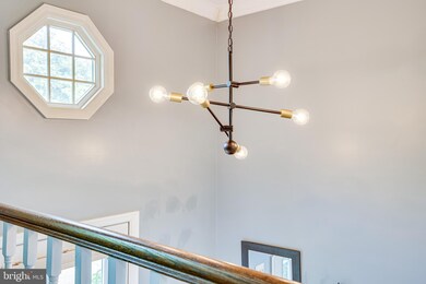 11922 Fieldthorn Ct, Reston, VA 20194 - photo 3